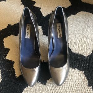 Steve Madden metallic heel